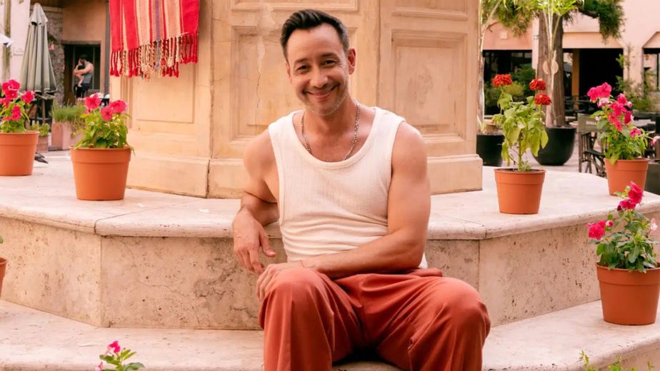 Así es la casa de Luciano Pereyra: estilo colonial, estudio de grabación propio y animales por doquier