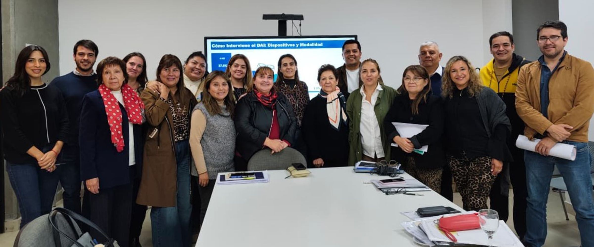 Encabezada por la diputada María Teresa Ferrín y la ministra Daniela Teseira, la extensa reunión en la Legislatura posibilitó un productivo intercambio entre funcionarios y diputados acerca de problemáticas del sistema educativo jujeño.