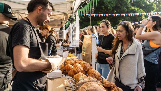 Llega la feria Sabores del Mundo a Avellaneda: el plan ideal para viajar con el paladar sin salir de Buenos Aires