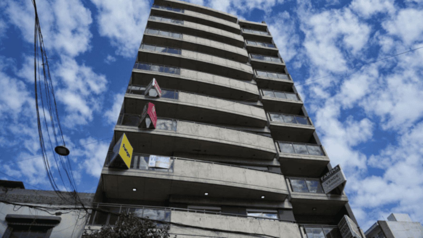 Un obrero cayó desde seis pisos por el hueco de un ascensor