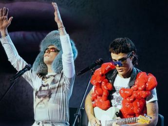 De Esmeralda Mitre a Maia Reficco: los famosos que aparecieron en el show de Ca7riel y Paco Amoroso en el Movistar Arena