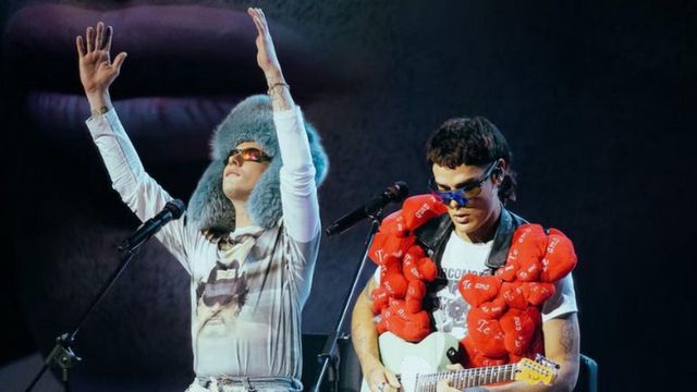 De Esmeralda Mitre a Maia Reficco: los famosos que aparecieron en el show de Ca7riel y Paco Amoroso en el Movistar Arena