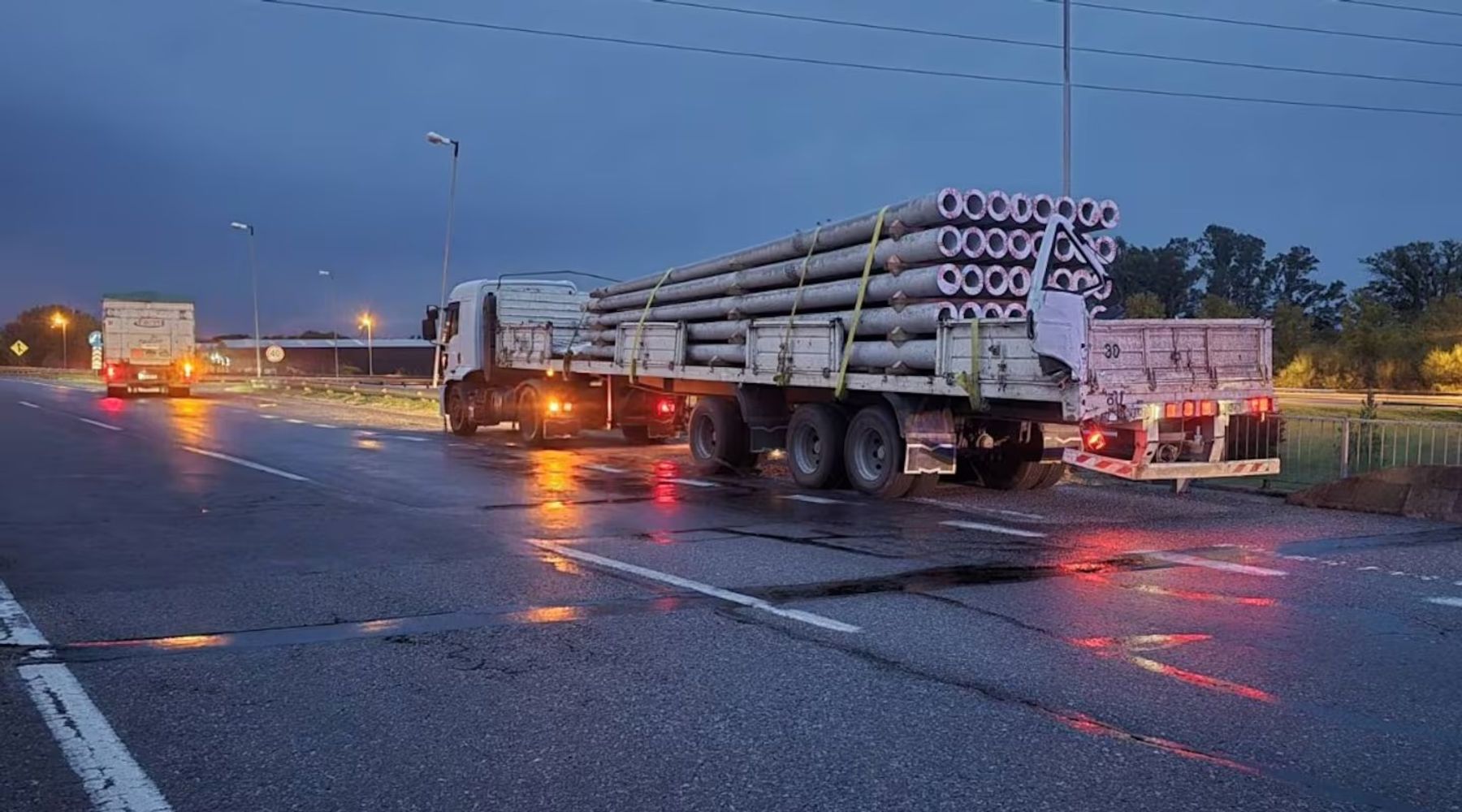 El hecho tuvo lugar poco antes de las 7, en el carril con sentido hacia la ciudad de Córdoba.