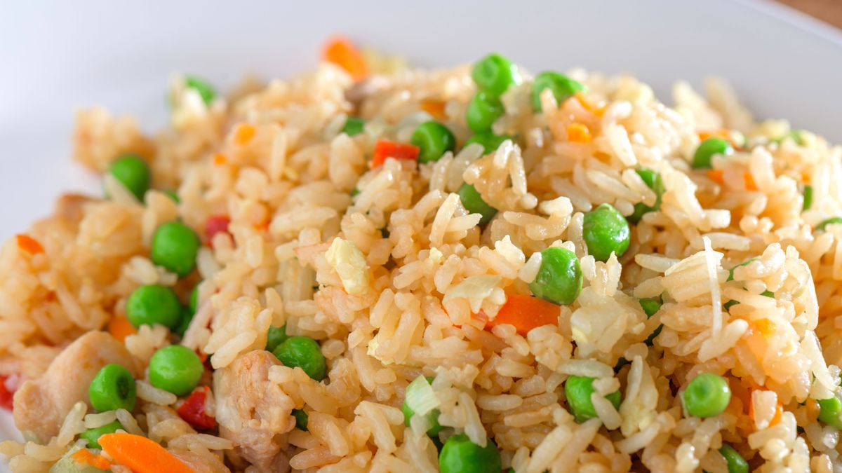 Ni agua ni caldo: el truco de los chefs expertos para que el arroz quede perfecto