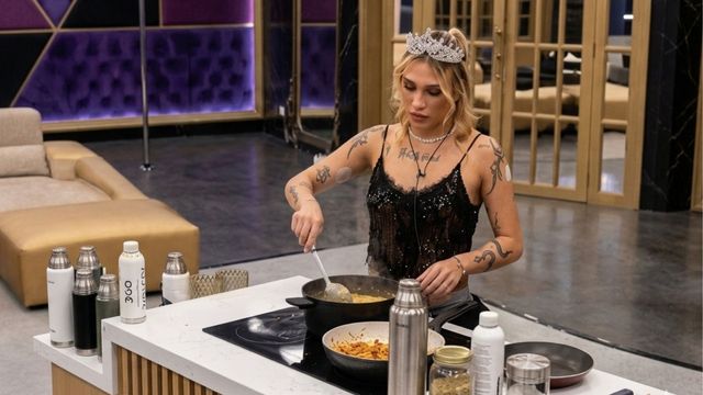 Escándalo en Gran Hermano: encontraron insectos en la comida y el video se volvió viral.