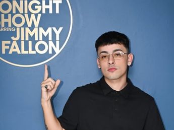 Trueno se presentó en el programa de Jimmy Fallon y sorprendió a todos con la famosa frase del "Robo del Siglo"