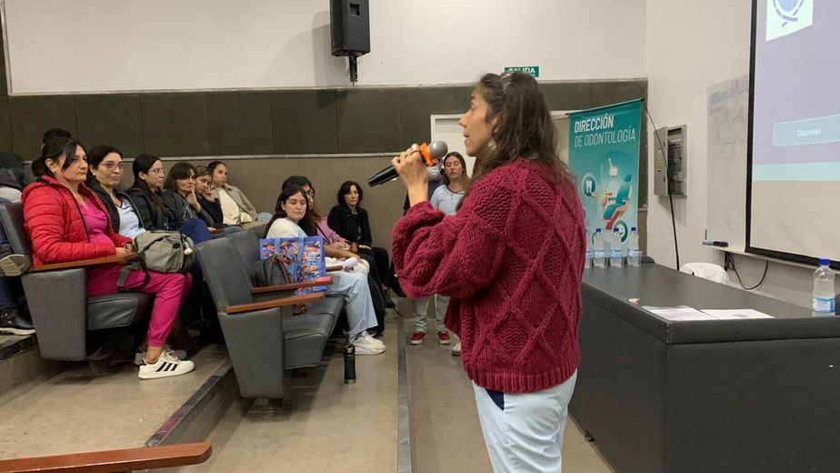 Odontología integral: capacitan a equipos de toda la provincia
