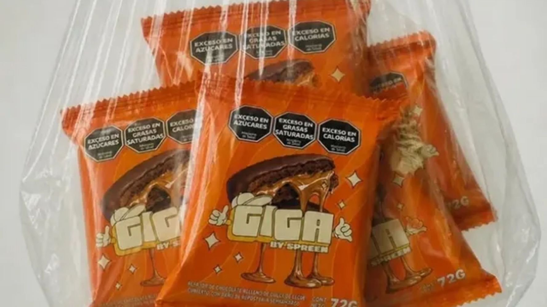 El streamer lanza su propio producto a los kioscos argentinos.