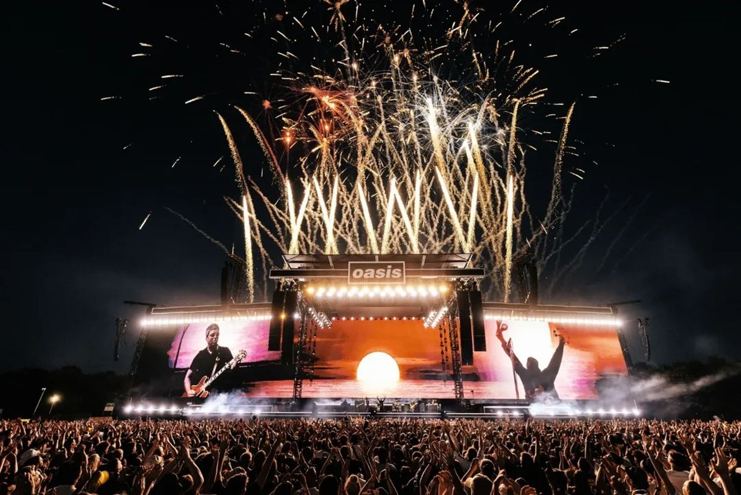 El documental mostrará el detrás de escena del tour que marcó el regreso más esperado del rock.

