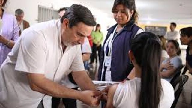 Desde Salud pidieron responsabilidad individual para evitar contagios en personas con tos, fiebre, dolor de garganta o estornudos.