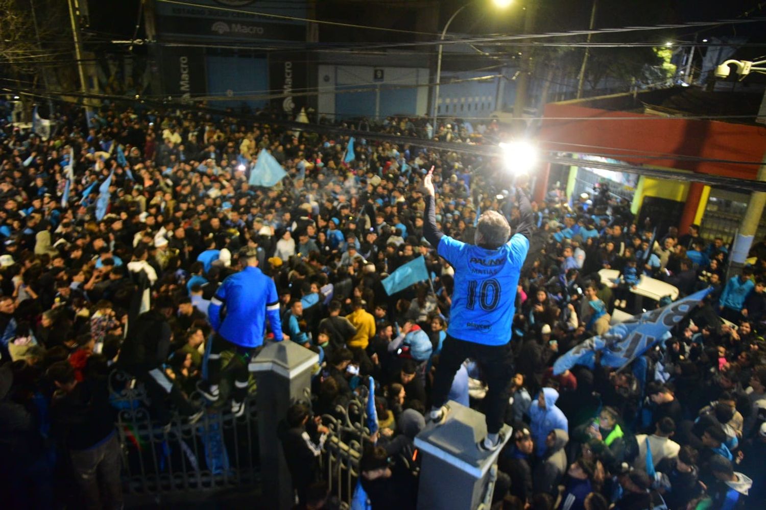 Delirio celeste por el clásico que Belgrano le ganó a Talleres.