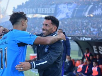 Qué hizo Carlos Tevez: la reacción del DT de Talleres al golazo de Belgrano