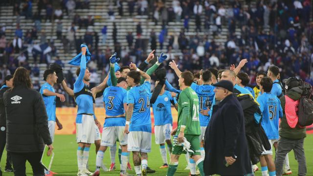 Belgrano siguió los festejos hasta la noche, porque se simplifica su camino para cuartos de final.