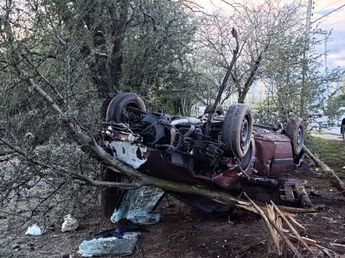 Volcó, sufrió una fractura de cráneo y lucha por su vida en Córdoba