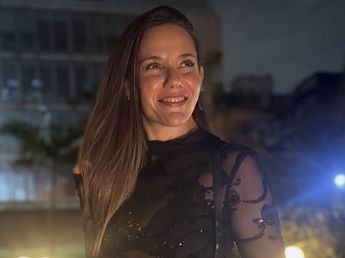 Luciana Rubinska se sumó a la tendencia del otoño y arrasó con un look de encaje total black