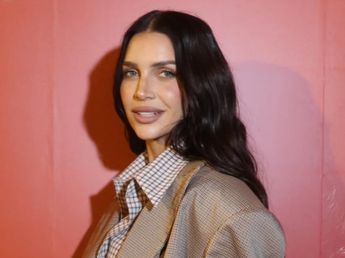 Zaira Nara reversionó el estilo sastrero y arrasó en Instagram con un estampado cuadrillé en tendencia