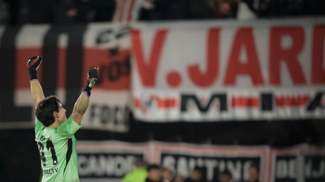 El arquero Santiago Beltrán, héroe en la angustiosa clasificación de River ante San Lorenzo.
