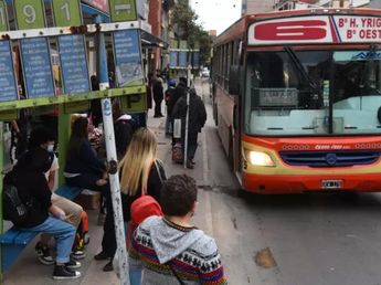 Transporte en crisis: subas, salarios en cuotas y menos pasajeros en todo el país
