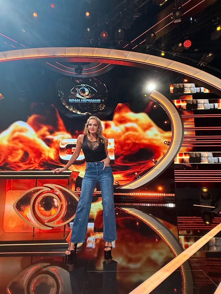 Eliana Guercio arrasó con un look urbano de jean más musculosa de encaje y marcó tendencia en Gran Hermano