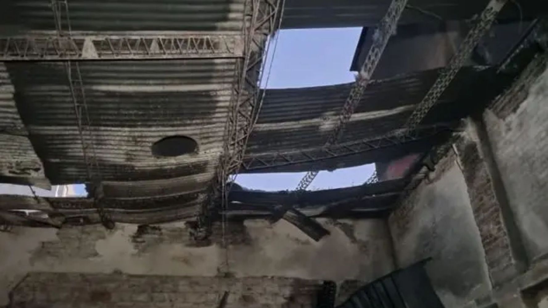 Un mecánico pide ayuda para reconstruir su taller.