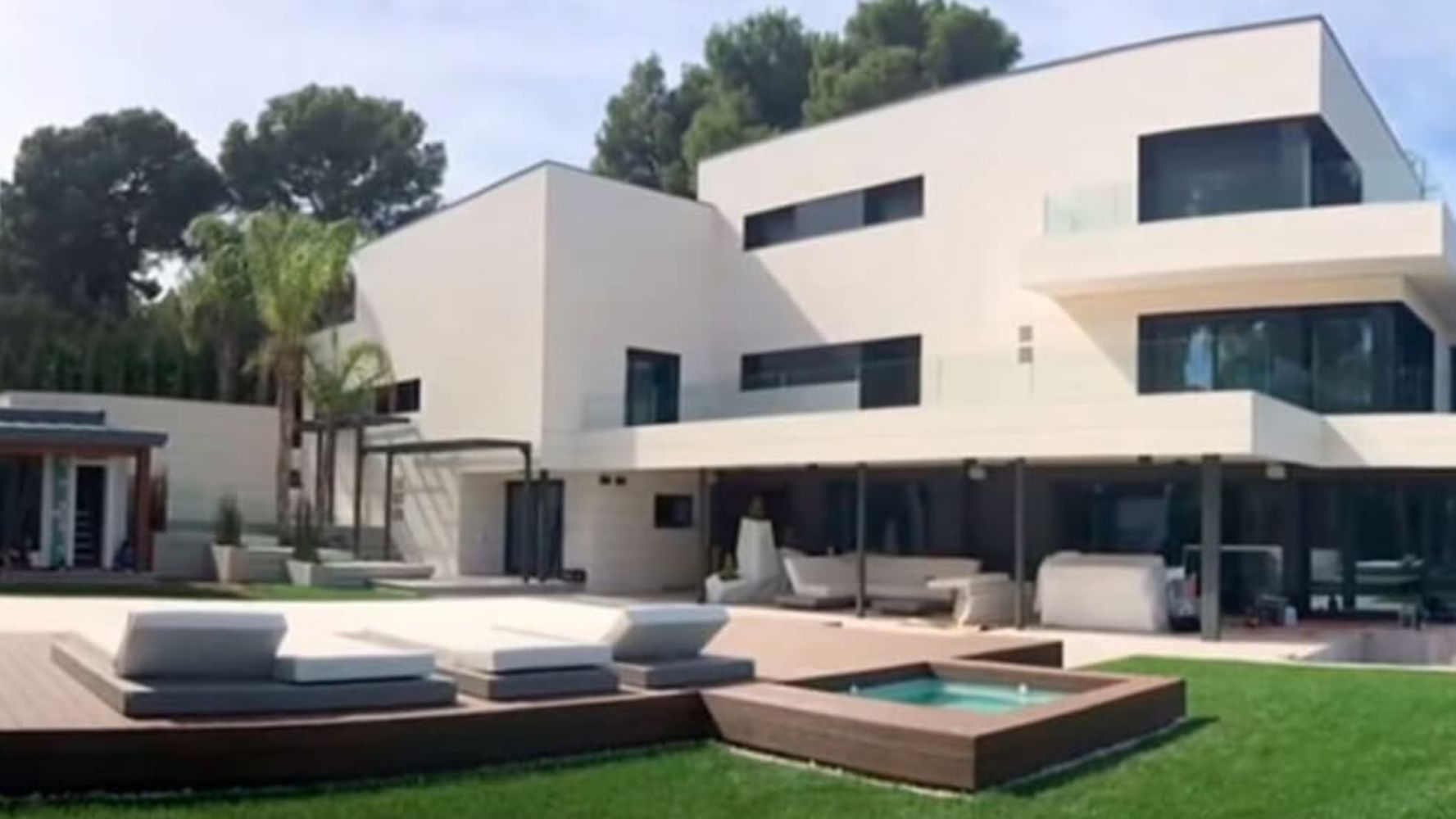 La exclusiva mansión de Messi en Barcelona
