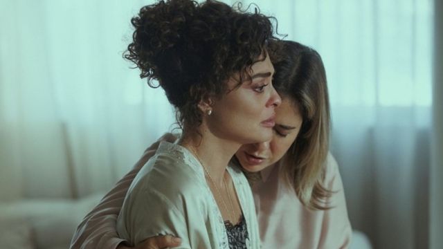 La serie mezcla drama, secretos familiares y una impactante historia basada en hechos reales.