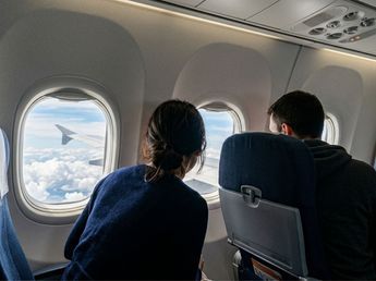 Qué dice la psicología de las personas que tienen la fantasía de tener sexo en los aviones