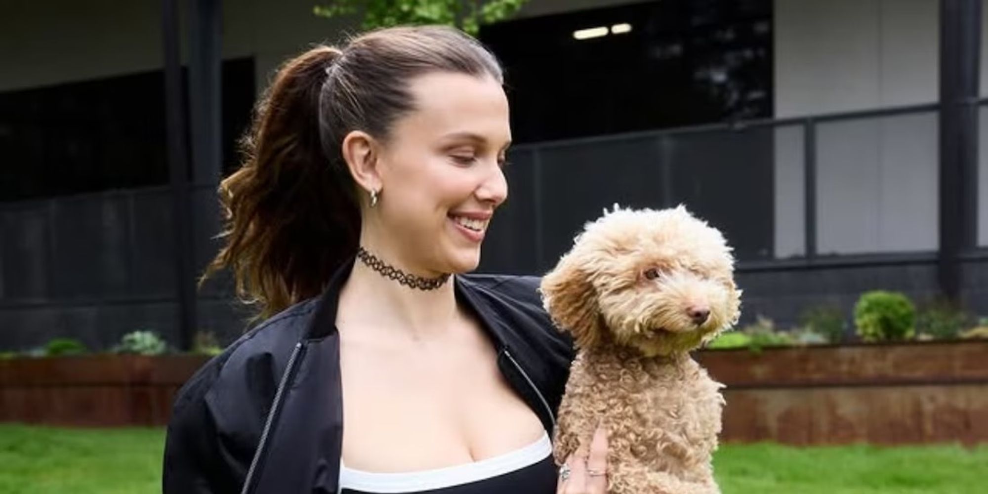 El inesperado gesto de Millie Bobby Brown sorprendió a miles de personas en redes sociales.