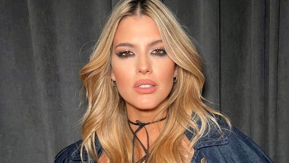 Mery del Cerro arrasó con un minivestido de flecos y brillos: el arriesgado look que se robó todas las miradas