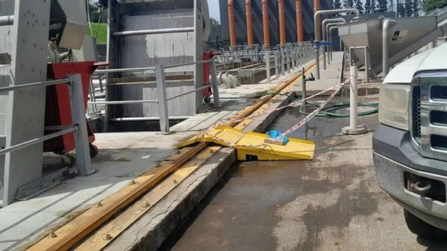 Encontraron un feto en una planta de tratamiento cloacal.