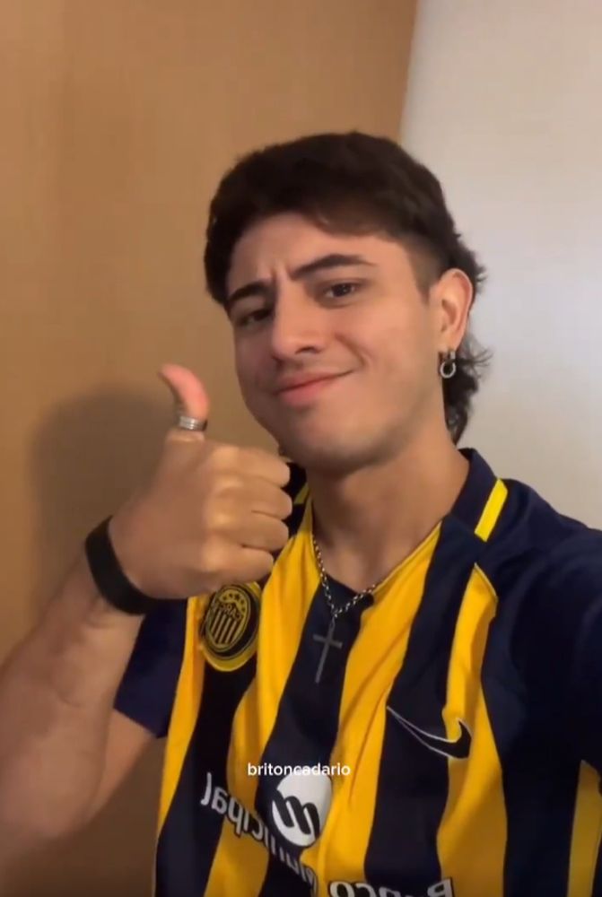 El viral del hincha de Central sobre el tamaño del "pene"