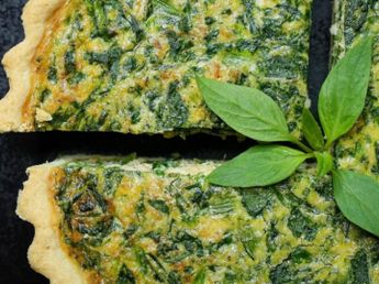 Tarta de espinaca sin harina: la receta de Paco Almeida con una masa de polenta crocante y saludable