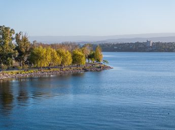 Martes frío pero con sol en Villa Carlos Paz: la máxima llegará a los 18 grados