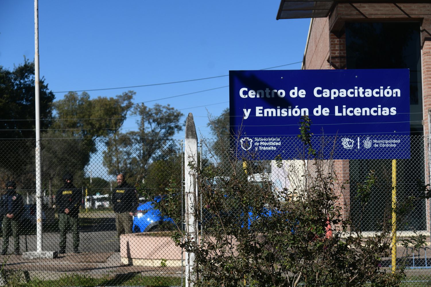 Allanamientos en Córdoba por venta ilegal de licencias de conducir.