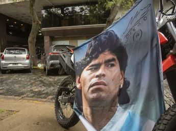 El estremecedor relato del sobrino de Diego Maradona sobre cómo lo encontró el día de su muerte: "Le levanté la mano..."
