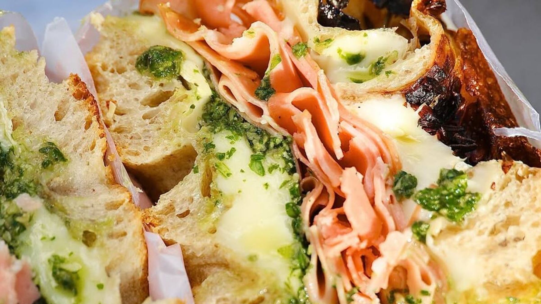 Cuáles son los 3 barrios porteños con más oferta gastronómica, según la IA.