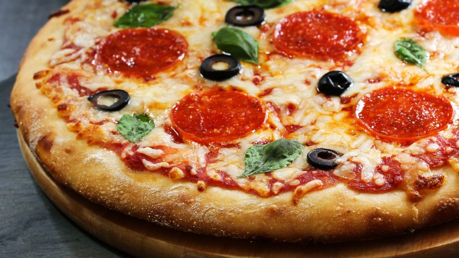 Pizza casera paso a paso: el secreto para que la masa salga perfecta y con base crocante