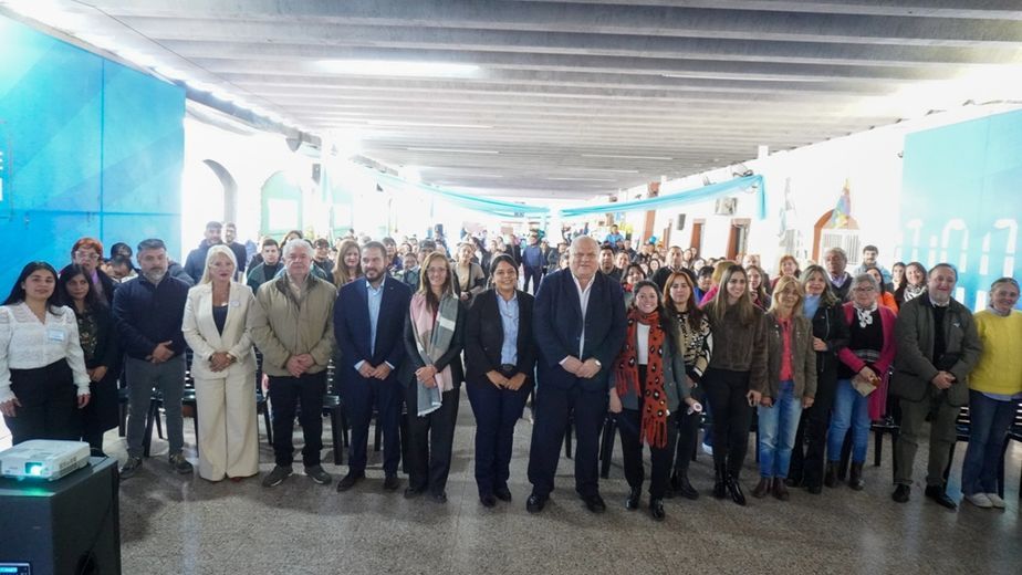 Desarrollo Social evaluó proyectos comunitarios junto a más de 150 espacios territoriales