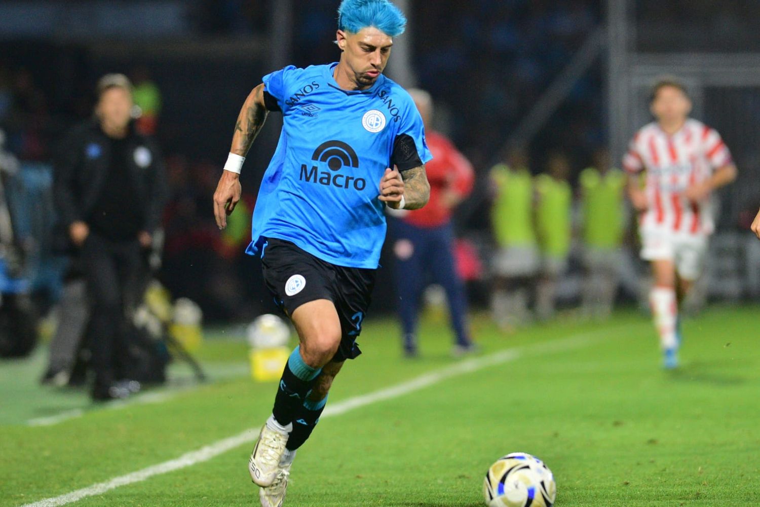 Emiliano Rigoni, todo celeste para jugar un partidazo en Belgrano ante Unión.