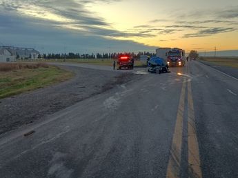 Tres personas murieron en un choque entre una camioneta y un camión en Córdoba