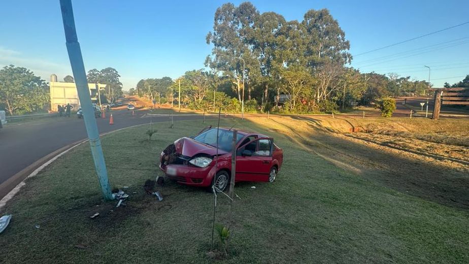Un automovilista murió tras chocar contra una columna de alumbrado en San Antonio