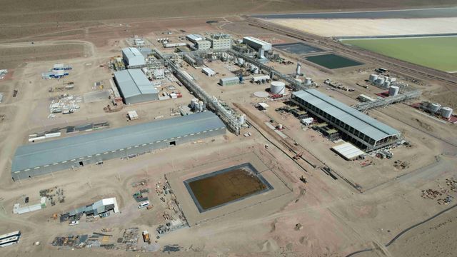 El proyecto de ampliación de la “Planta Cauchari-Olaroz” contempla la implementación de tecnología DLE (Direct Lithium Extraction) y llevar su capacidad de producción total a 85.000 toneladas por año de carbonato de litio.