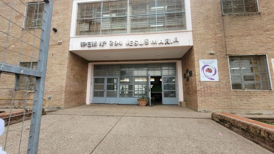 Falleció una estudiante que fue aplastada por un arco en una escuela de Córdoba