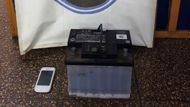 Alertan por una ola de robo de baterías de autos en Posadas: los delincuentes actúan en pocos minutos.