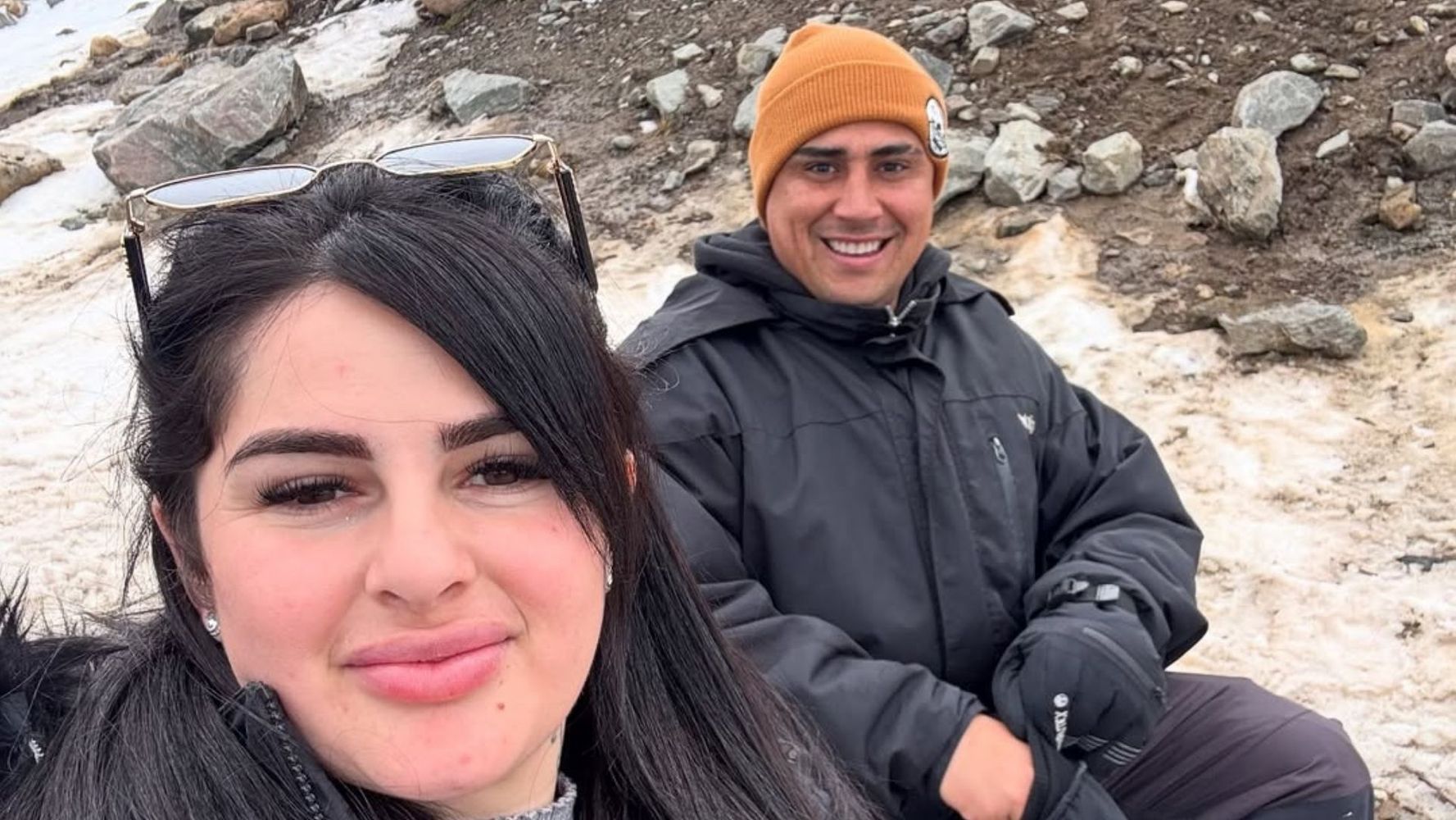 La historia de amor de Kami Franco y El Moneda empezó en una fiesta y terminó en un escándalo viral.