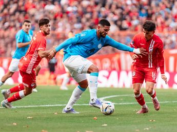 La jugada que todo Belgrano reclamó como penal contra Lucas Passerini en la semifinal