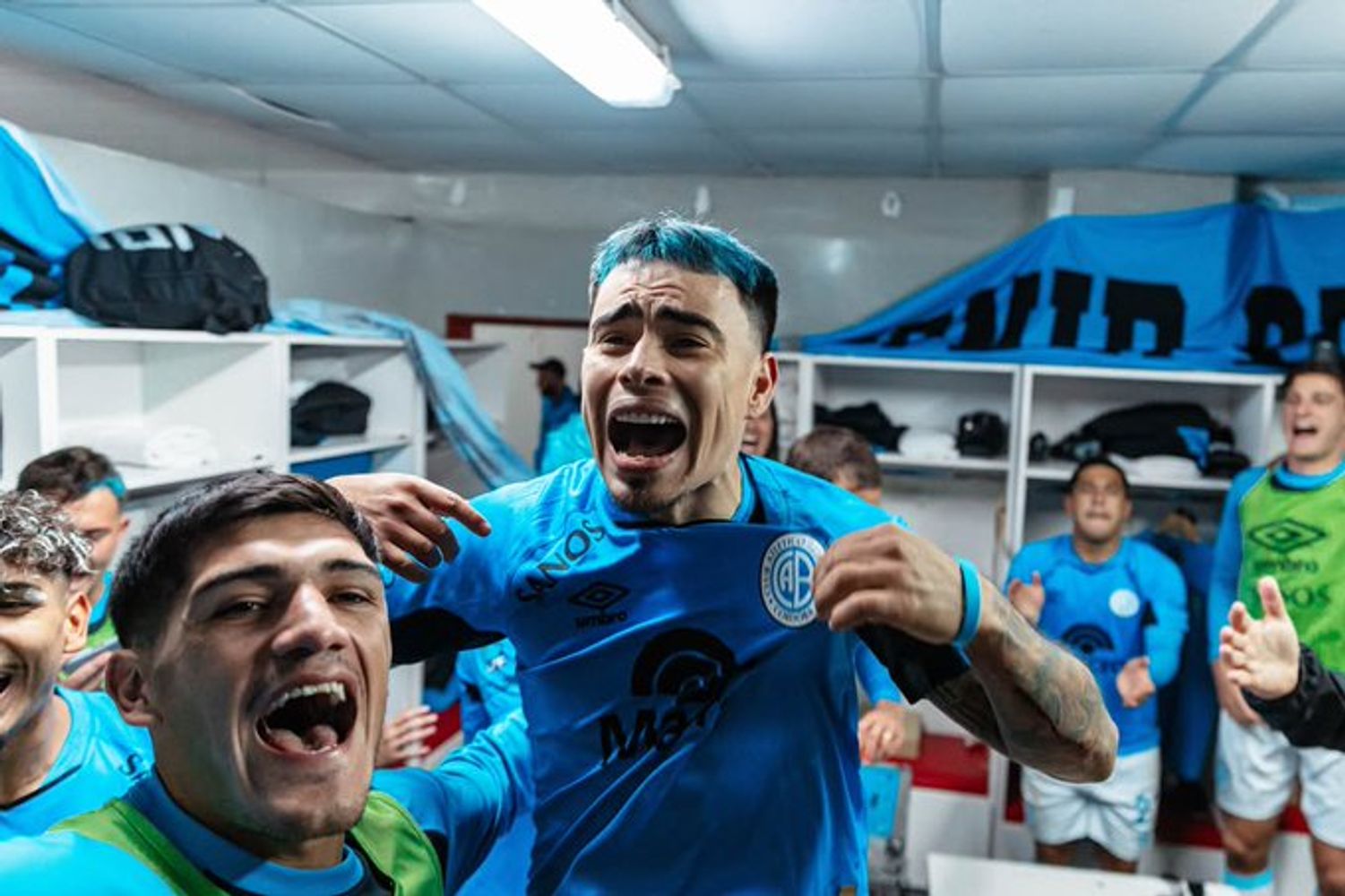 Locura por el Belgrano finalista. Del "Chino" Zelarayán, de todo el plantel y gran parte de Córdoba.