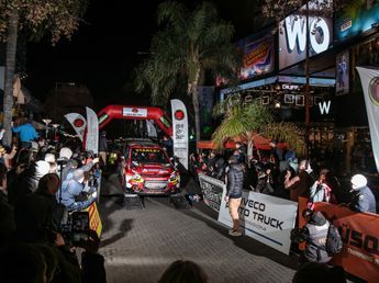 El Rally Cordobés encendió la pasión fierrera en el centro de Carlos Paz