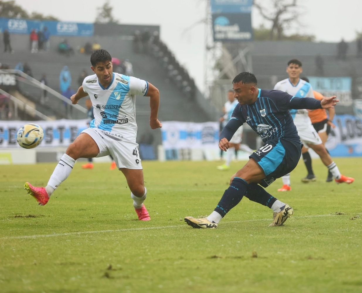 Con el triunfo sobre el "Gasolero", el “Lobo” jujeño cierra la fecha 14 como puntero absoluto de la Zona B de la Primera Nacional 2026 con 26 puntos.