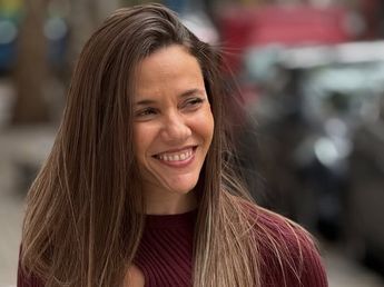 Estilo effortless chic: el look de Luciana Rubinska para pasear por Nueva York
